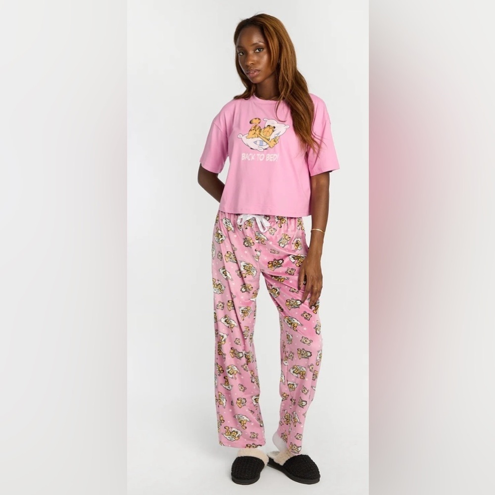 Nickelodeon Pink Garfield Pajama Set